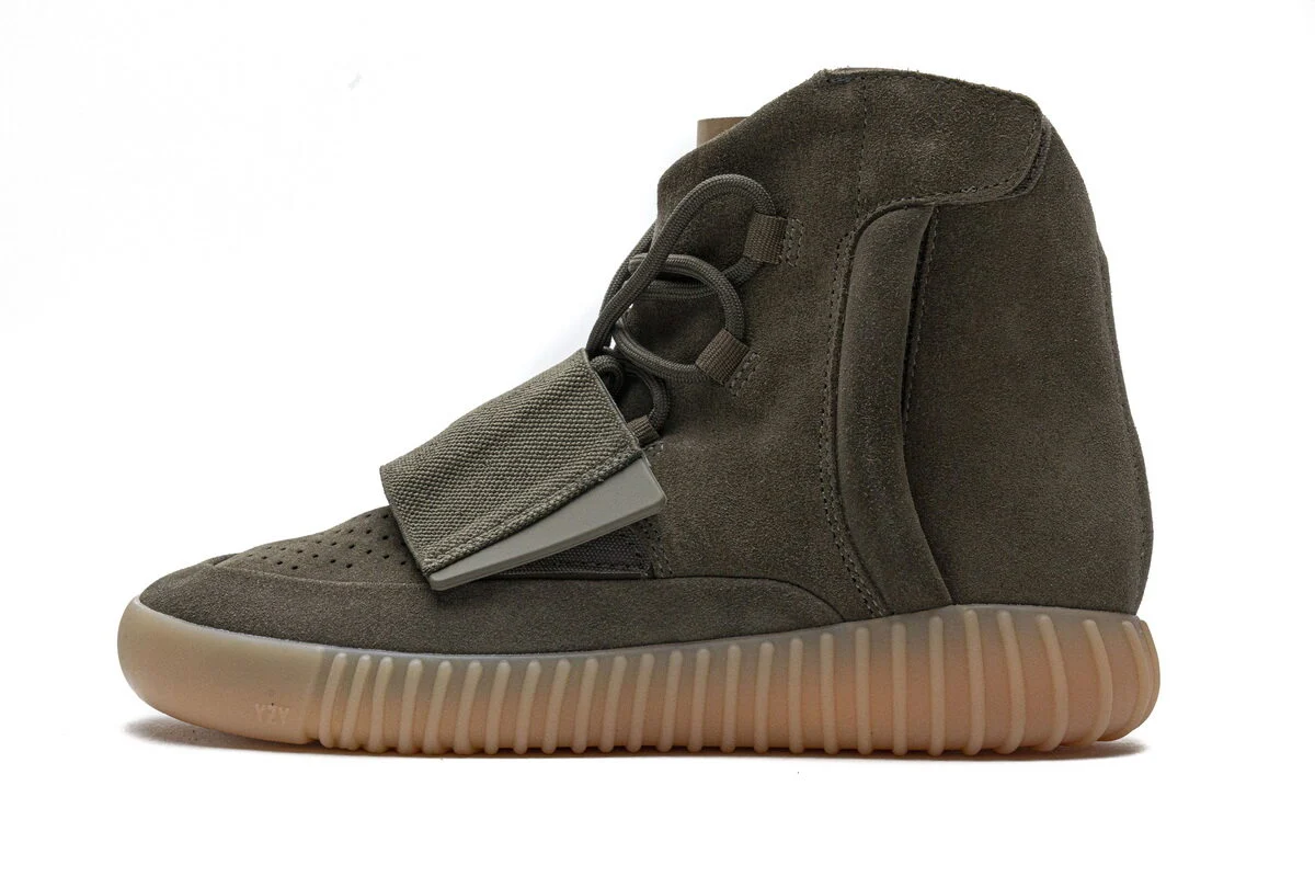 Uabat Yeezy Boost 750 Light Brown Gum (Chocolate) BY2456